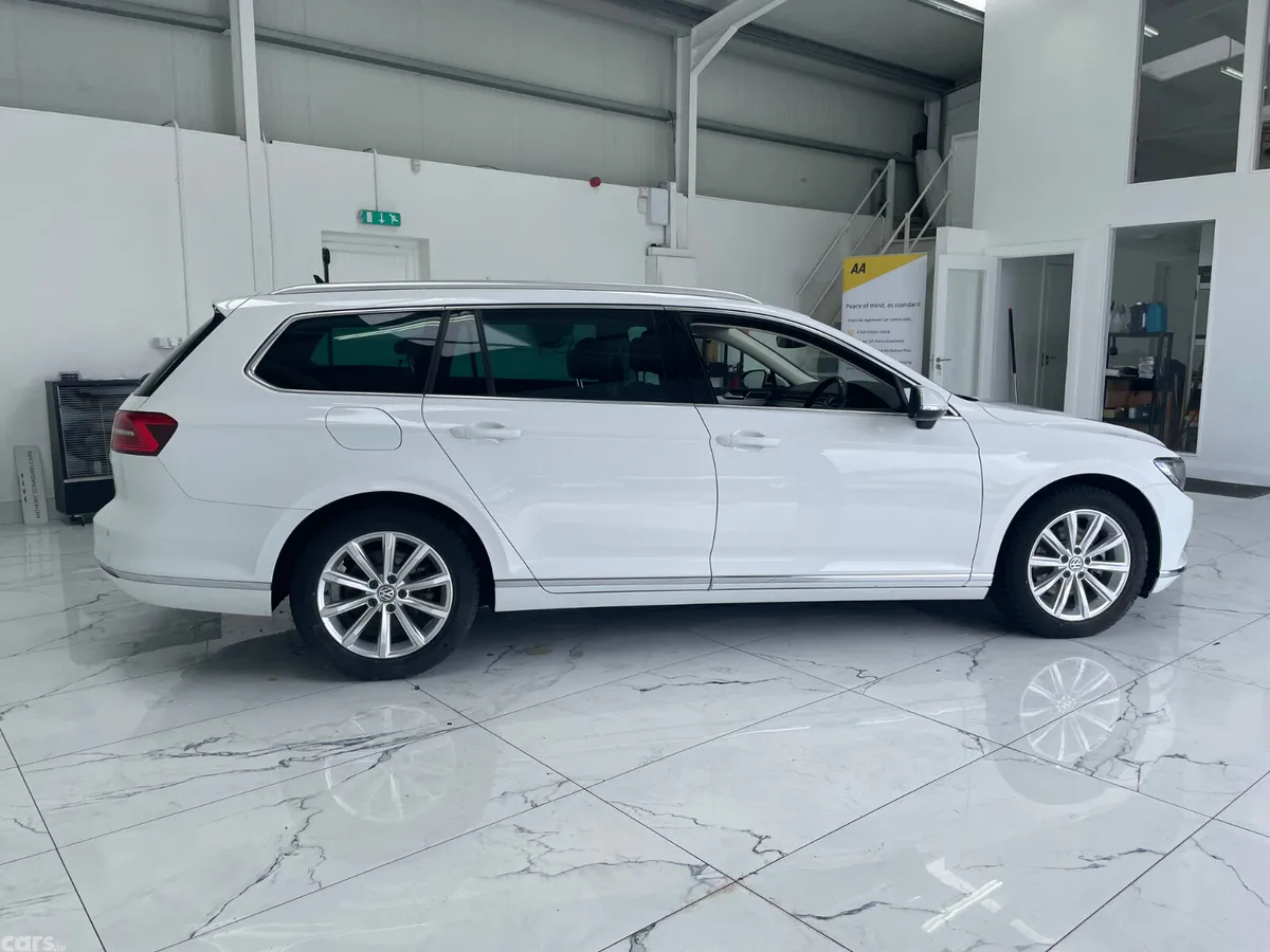 Volkswagen Passat Estate, Diesel, 2019, White