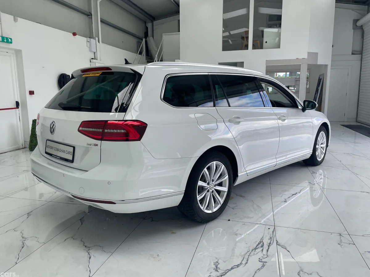 Volkswagen Passat Estate, Diesel, 2019, White