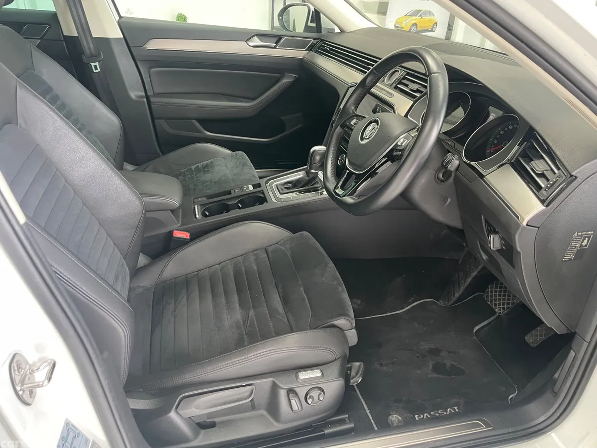 Volkswagen Passat Estate, Diesel, 2019, White