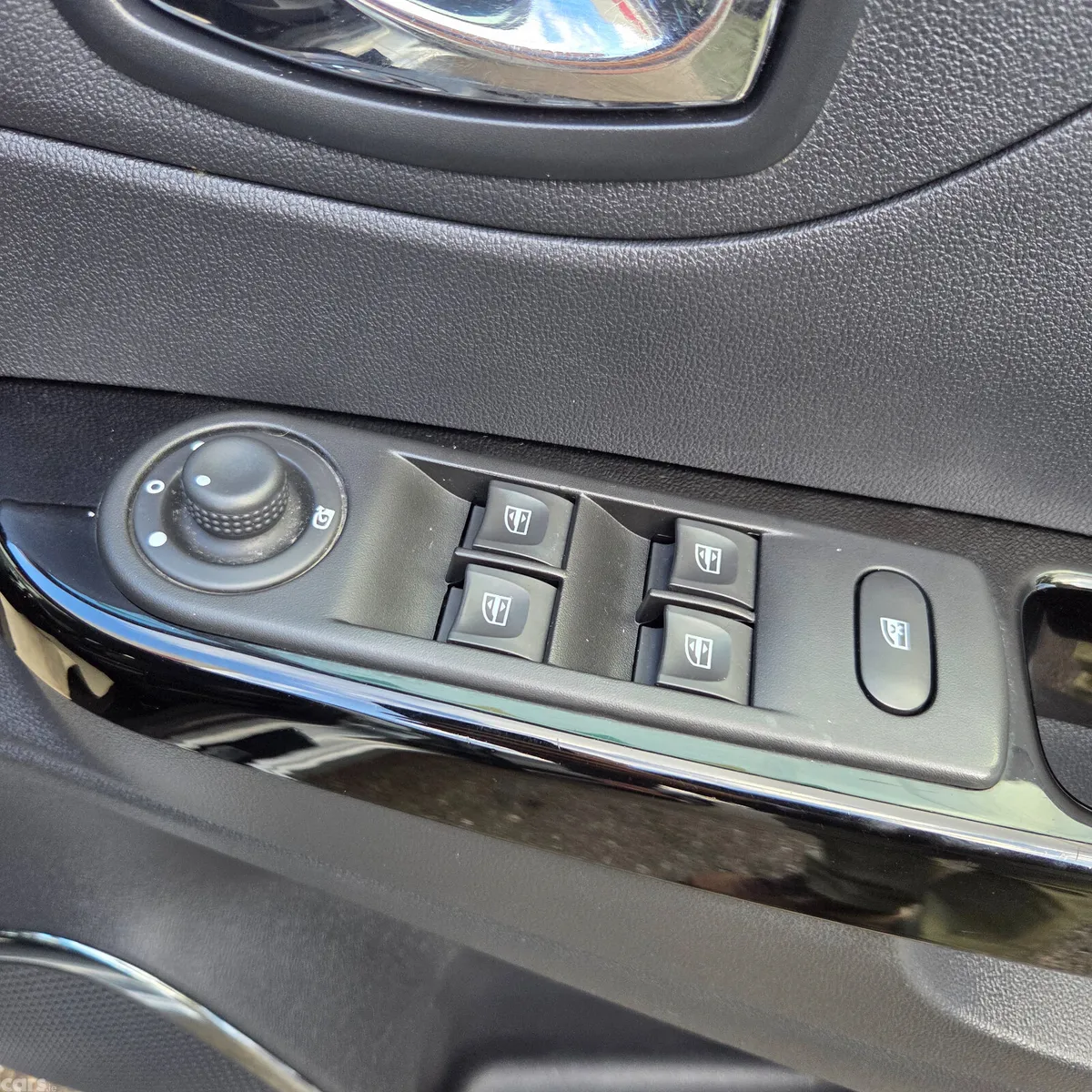 Renault Captur Hatchback, Petrol, 2017, Grey