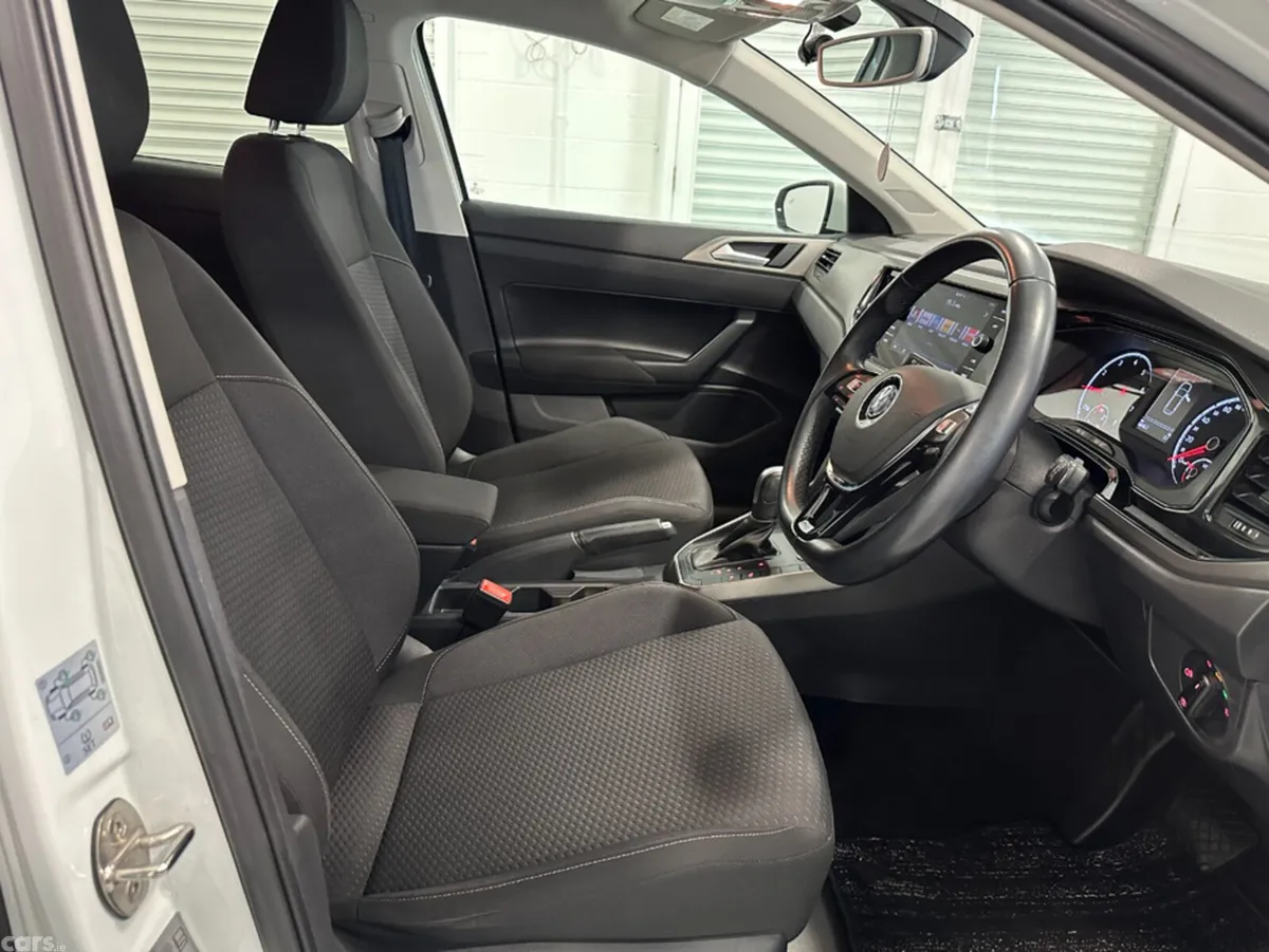 Volkswagen Polo Hatchback, Petrol, 2020, White