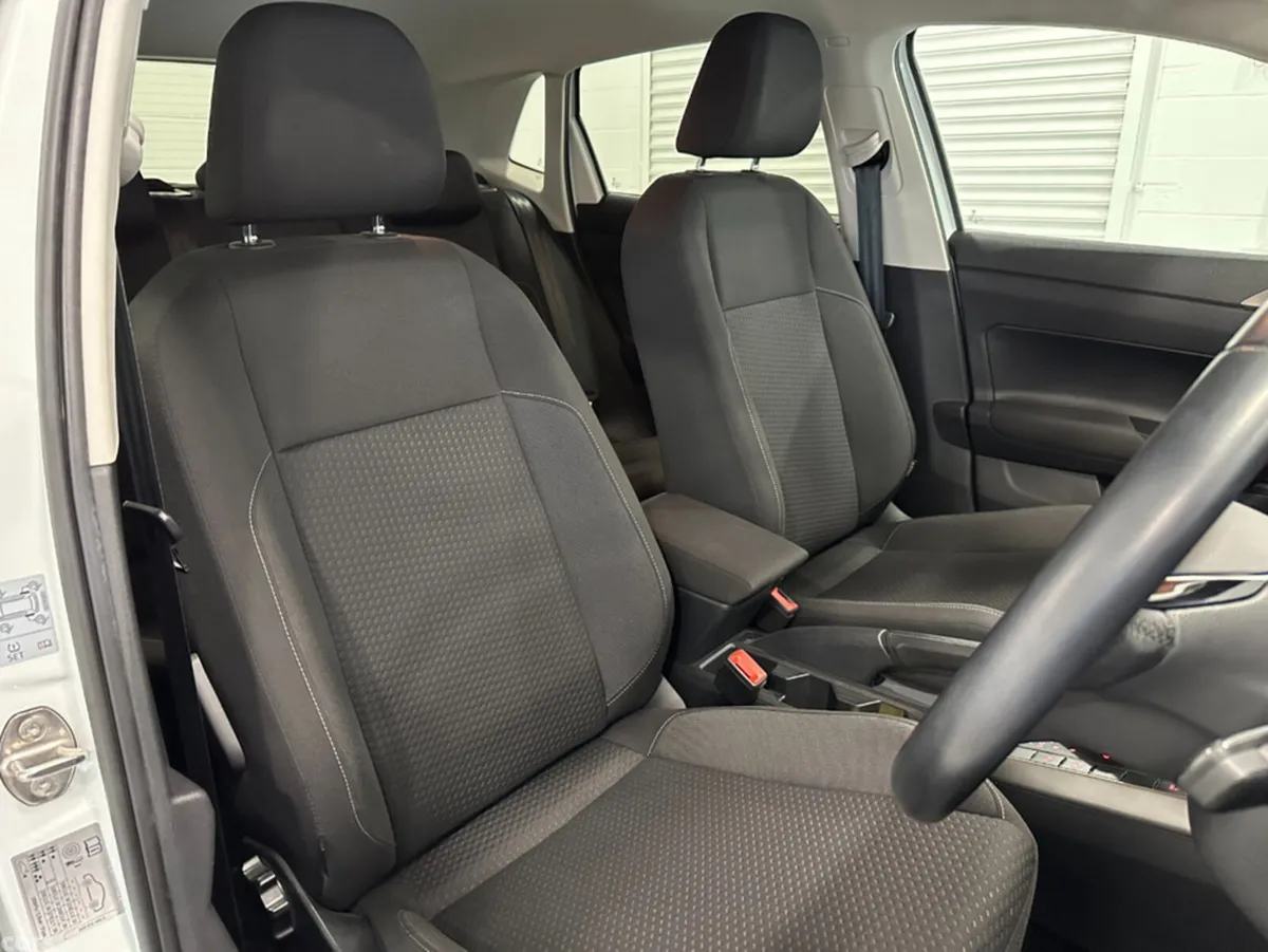 Volkswagen Polo Hatchback, Petrol, 2020, White