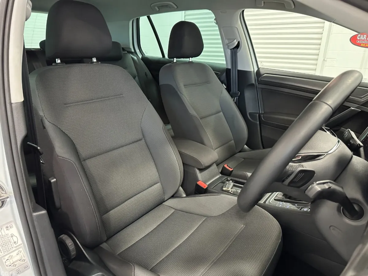 Volkswagen Golf Hatchback, Petrol, 2020, White