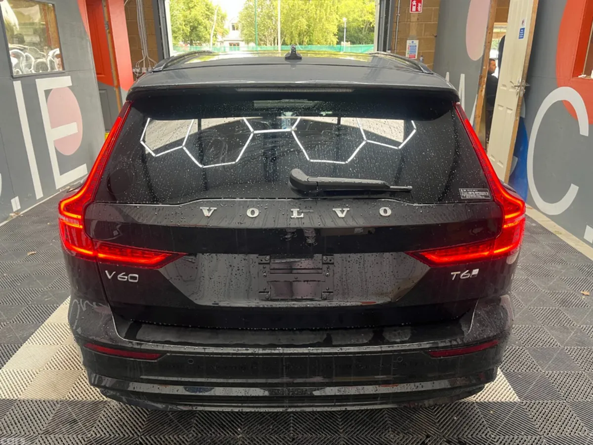 Volvo V60 Estate, Petrol Hybrid, 2025, Black