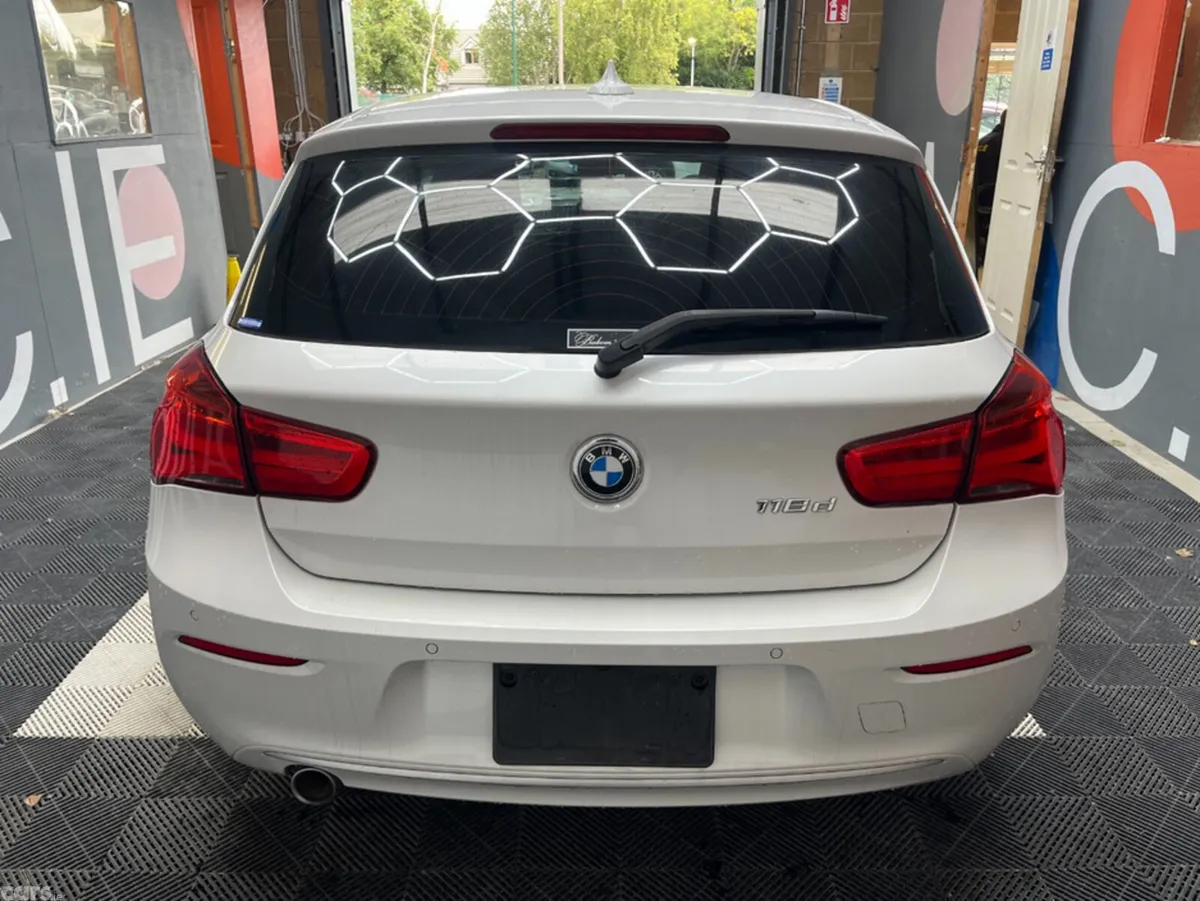 BMW 1-Series Hatchback, Diesel, 2019, White