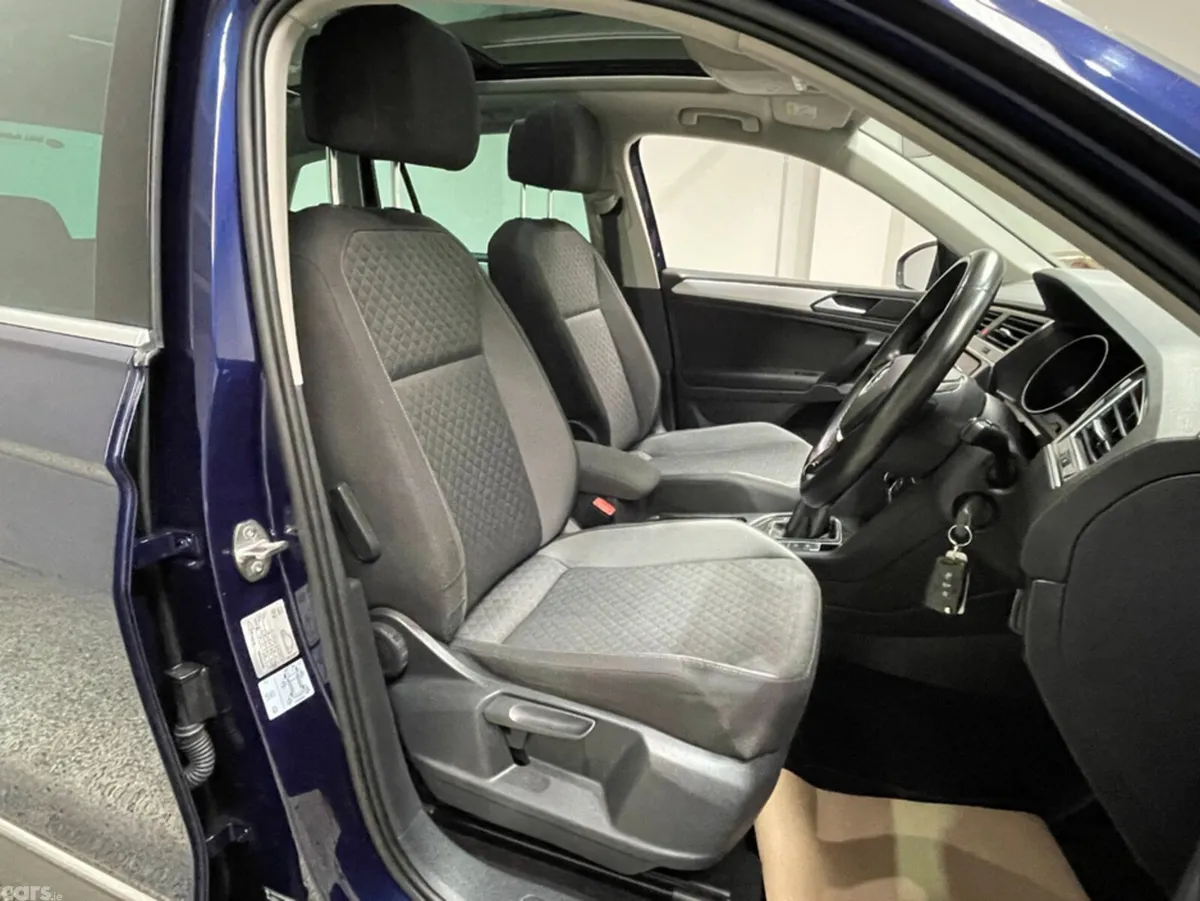 Volkswagen Tiguan SUV, Diesel, 2019, Blue