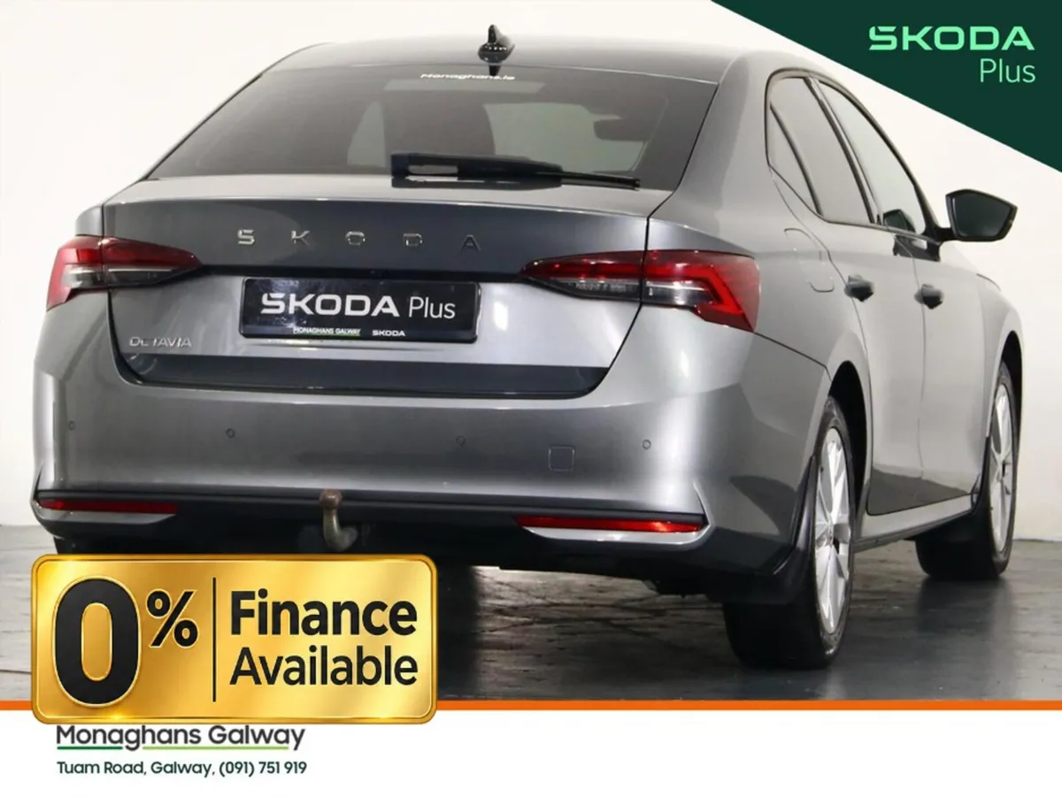 Skoda Octavia Hatchback, Diesel, 2024, Grey
