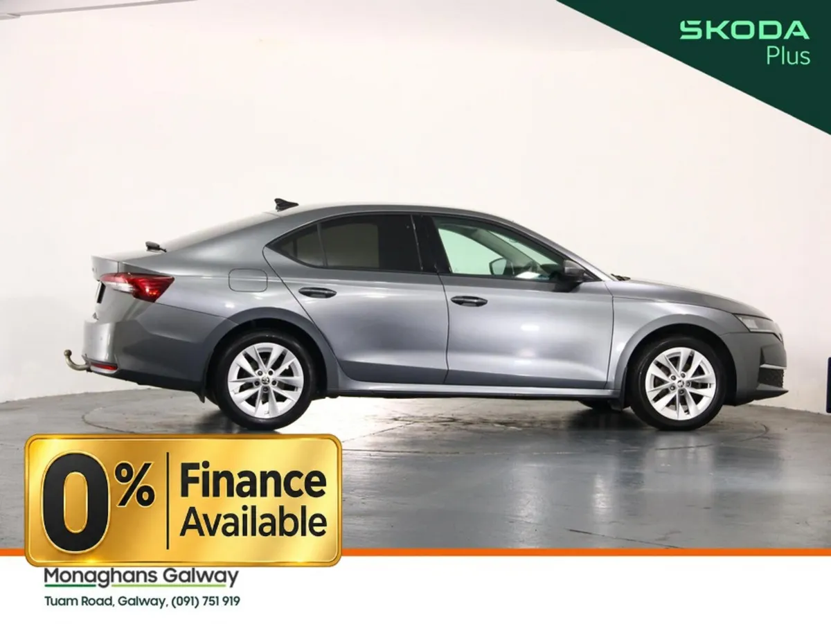 Skoda Octavia Hatchback, Diesel, 2024, Grey