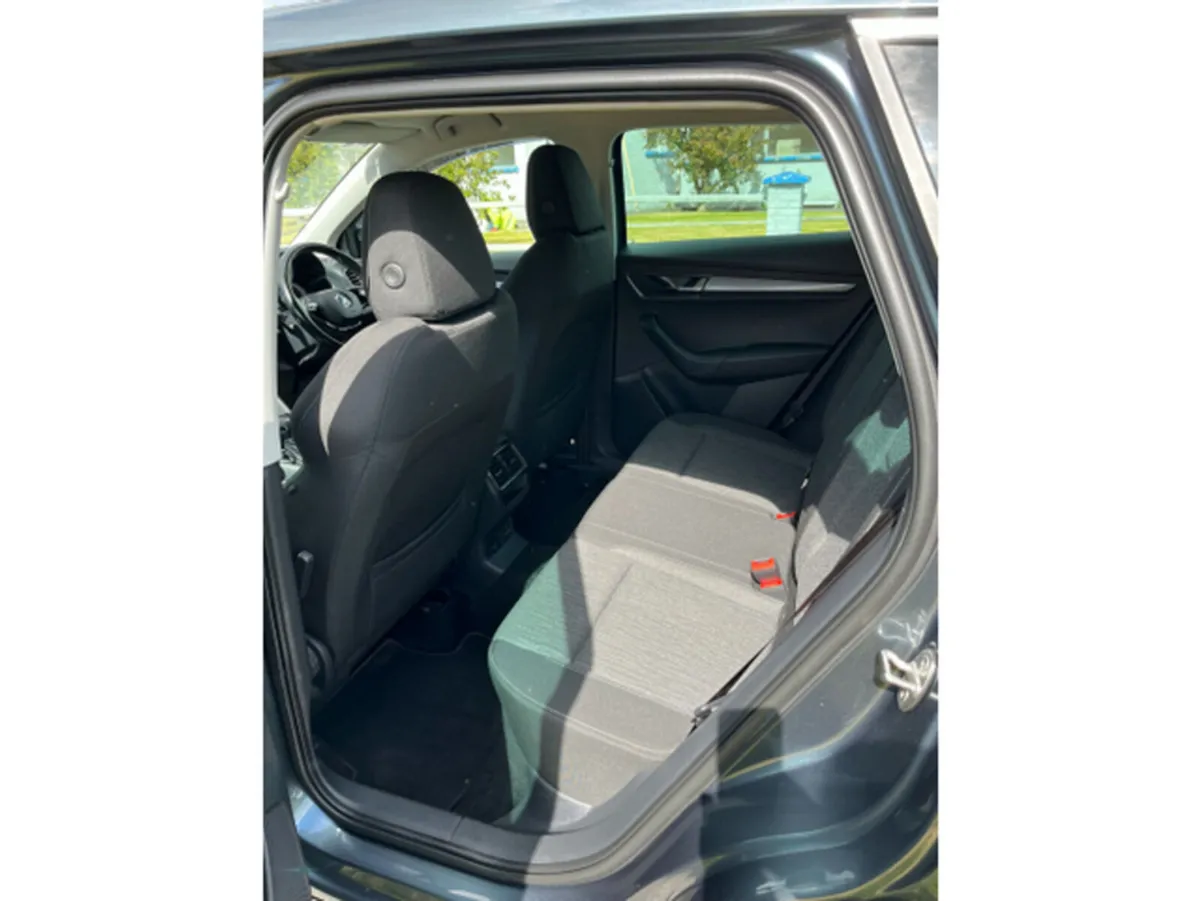 Skoda Karoq Estate, Diesel, 2021, Grey