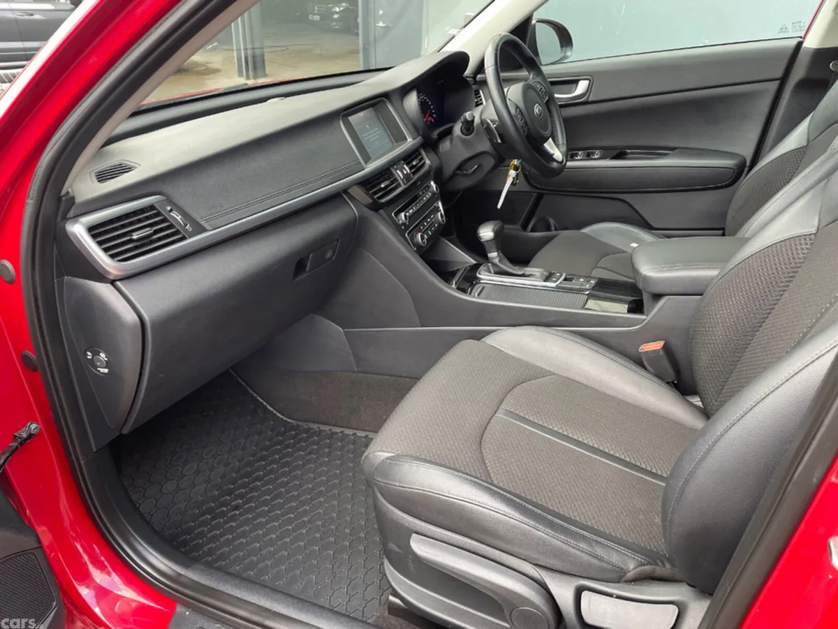 Kia Optima Estate, Diesel, 2018, Red