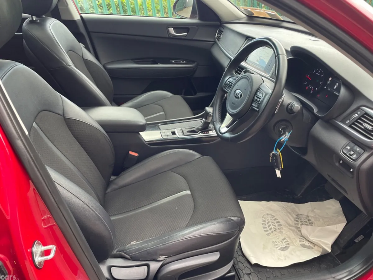 Kia Optima Estate, Diesel, 2018, Red