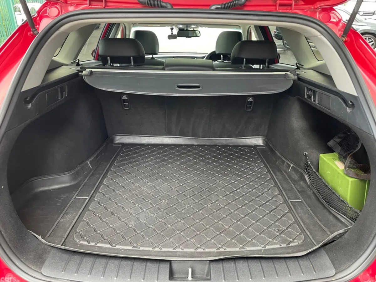 Kia Optima Estate, Diesel, 2018, Red