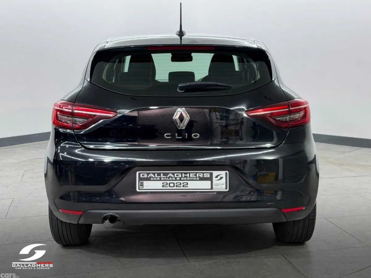 Renault Clio Hatchback, Petrol, 2022, Black