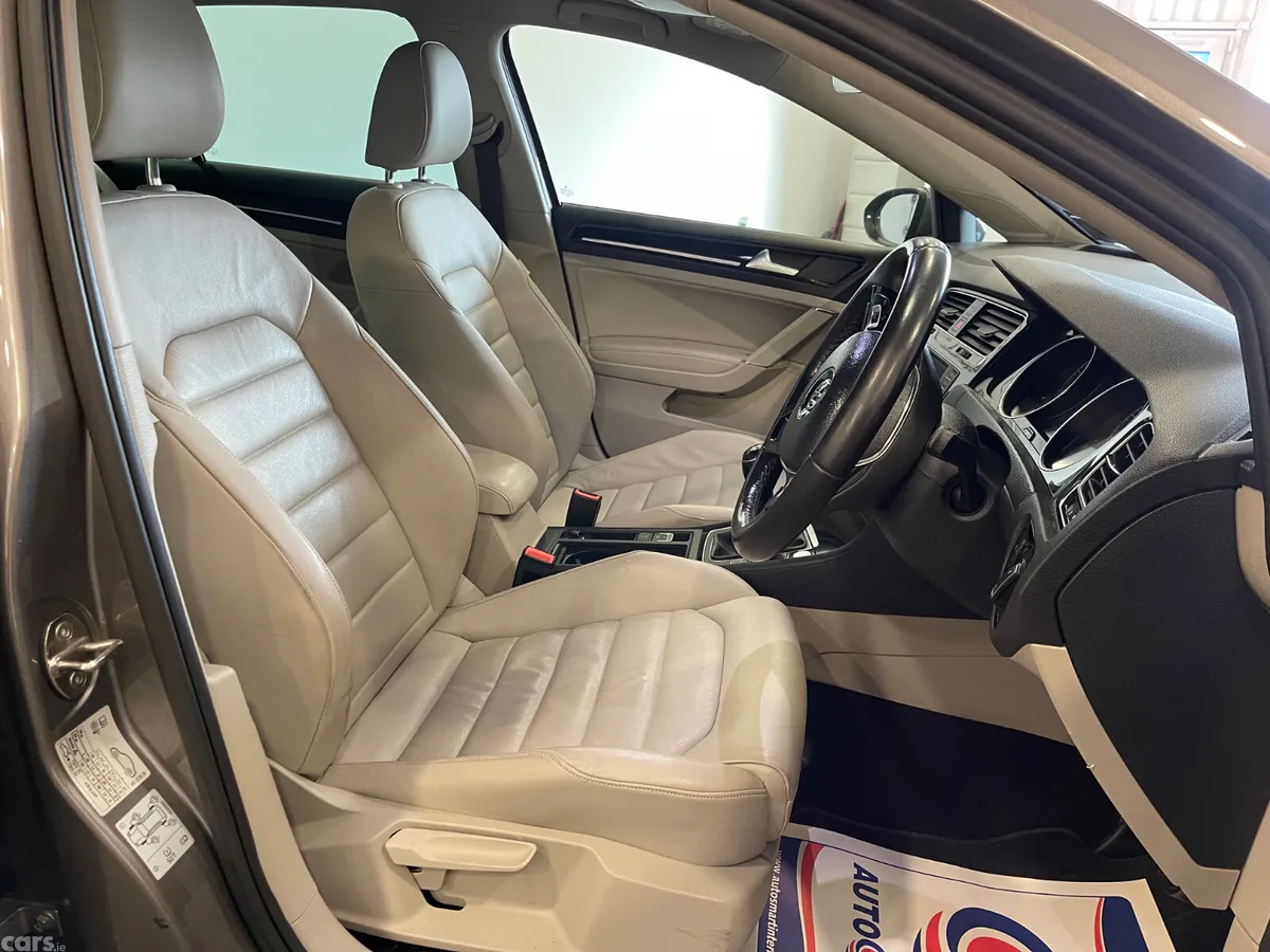 Volkswagen Golf Hatchback, Petrol, 2017, Grey