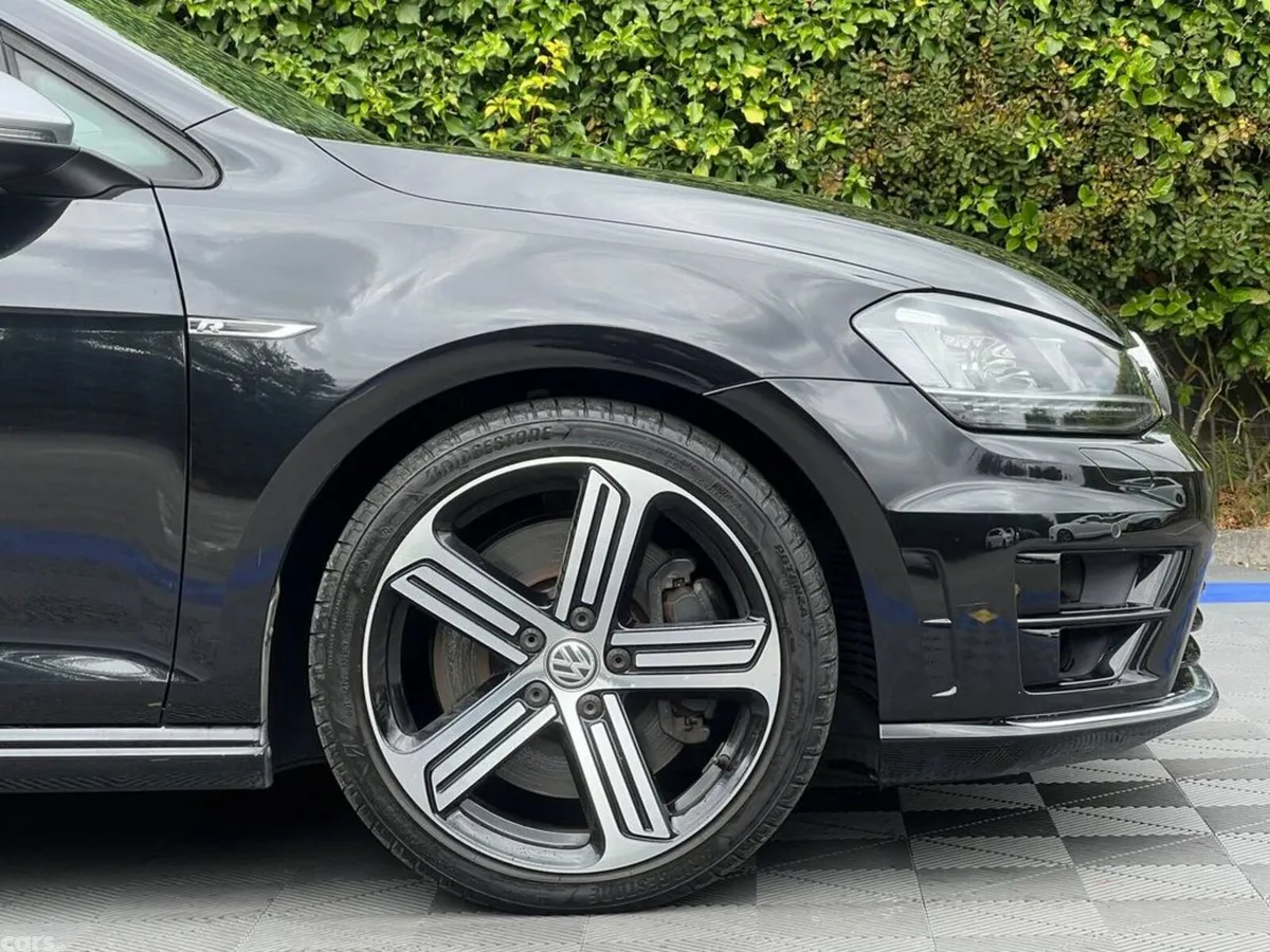 Volkswagen Golf Hatchback, Petrol, 2016, Black