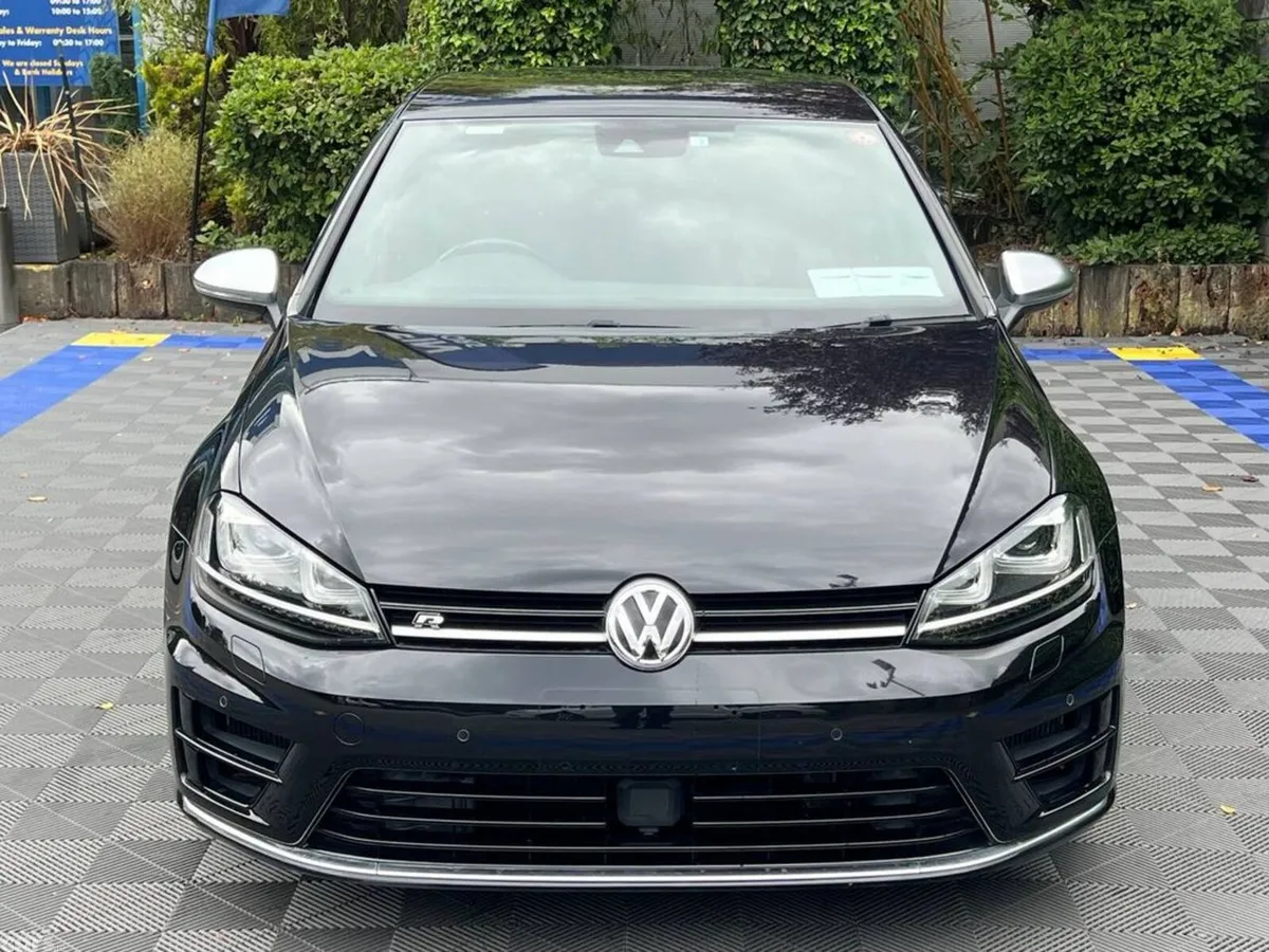 Volkswagen Golf Hatchback, Petrol, 2016, Black