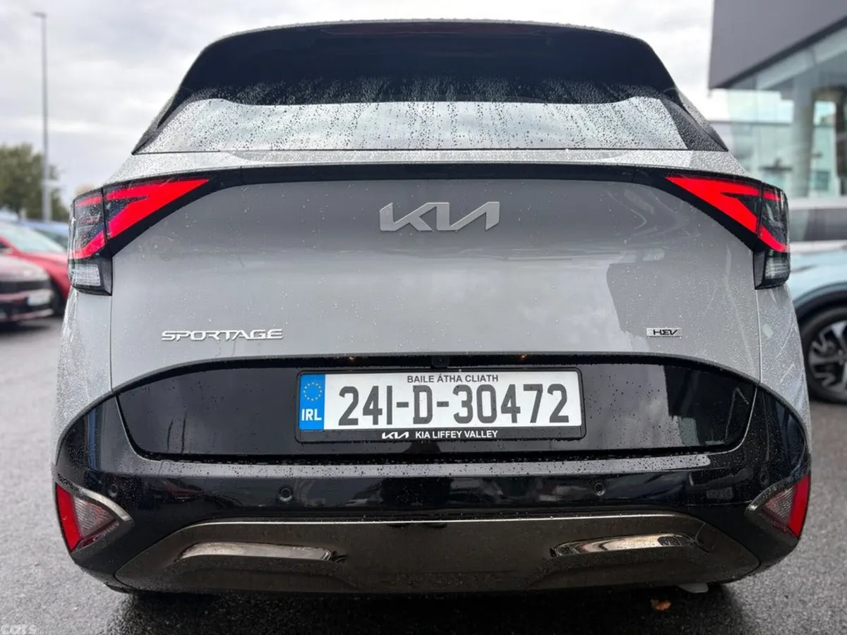 Kia Sportage MPV, Petrol Hybrid, 2024, Grey
