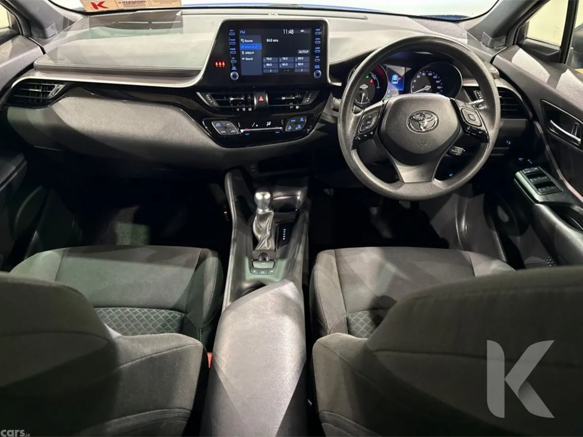 Toyota C-HR SUV, Petrol Hybrid, 2021, Blue