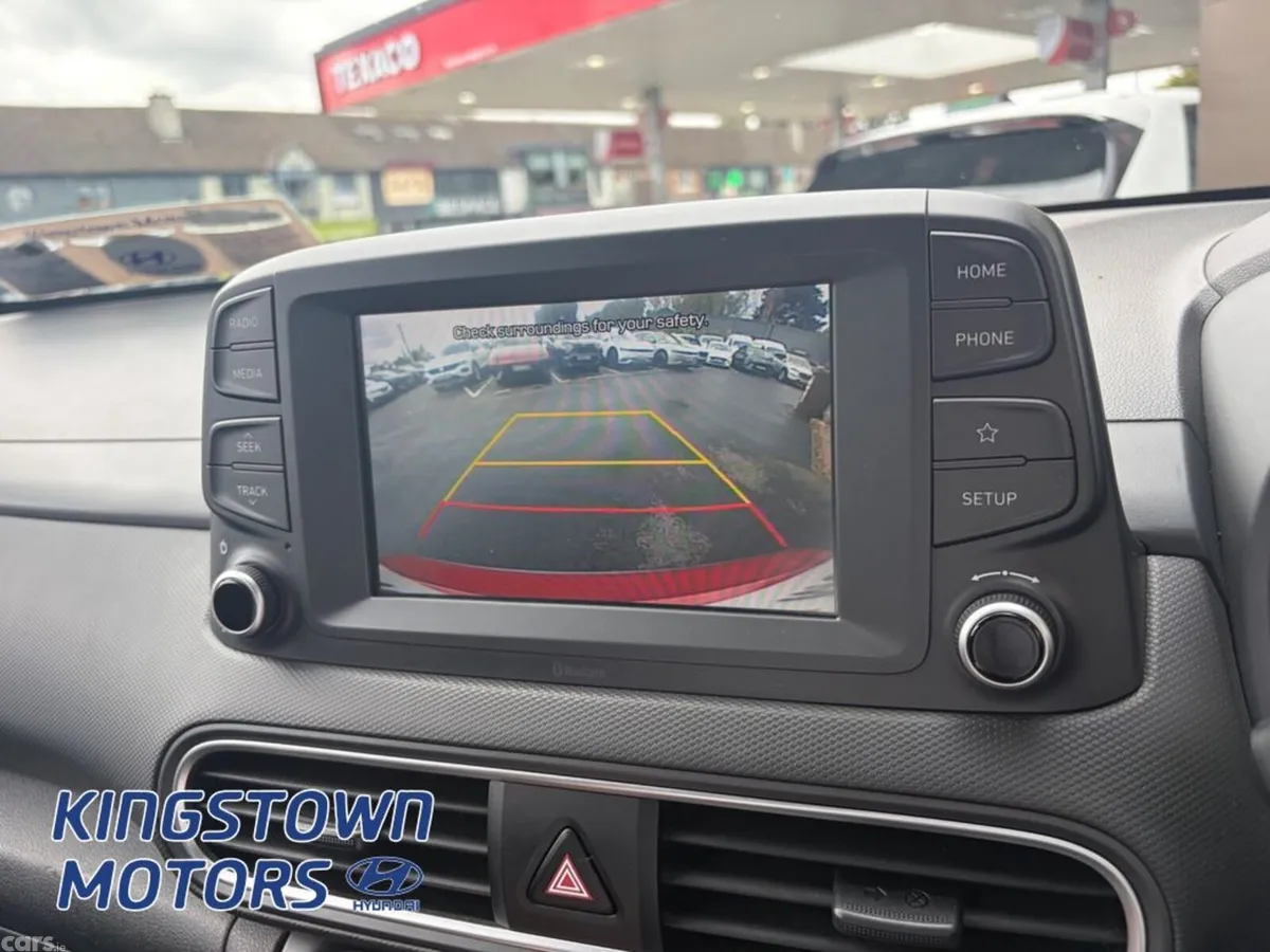 Hyundai KONA MPV, Petrol, 2019, Red