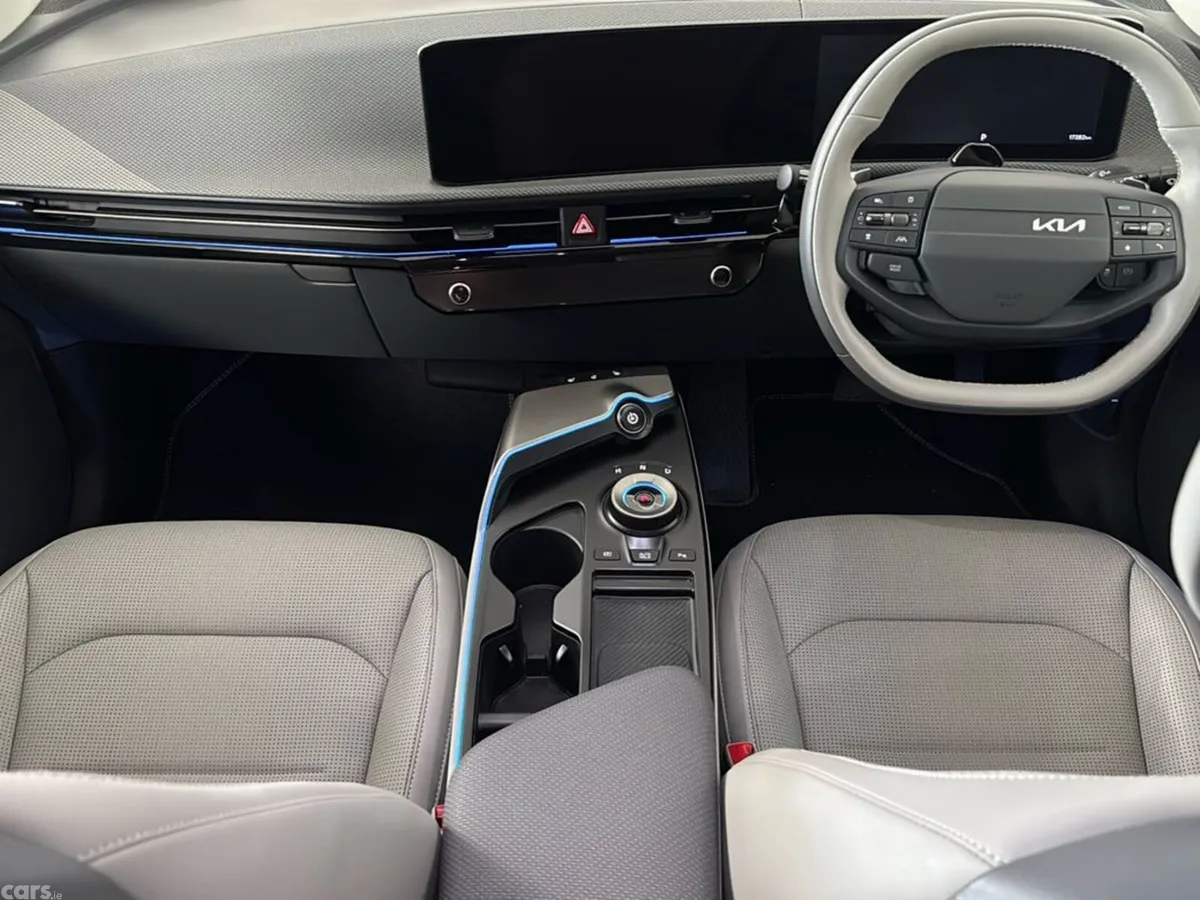 Kia EV6 MPV, Electric, 2025, Grey