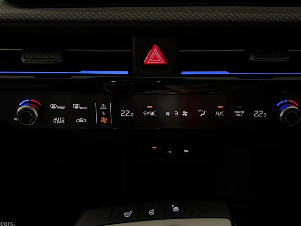 Kia EV6 MPV, Electric, 2025, Grey