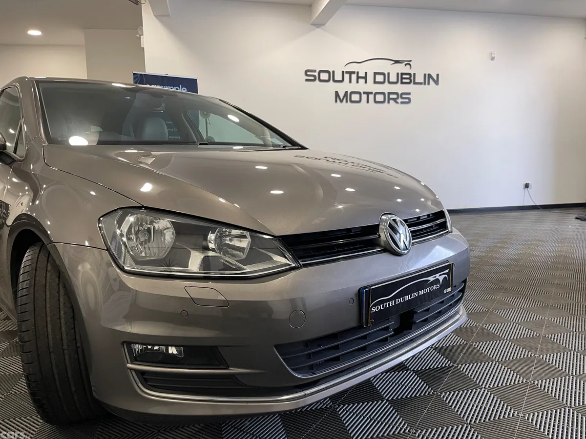 Volkswagen Golf Hatchback, Petrol, 2017, Grey