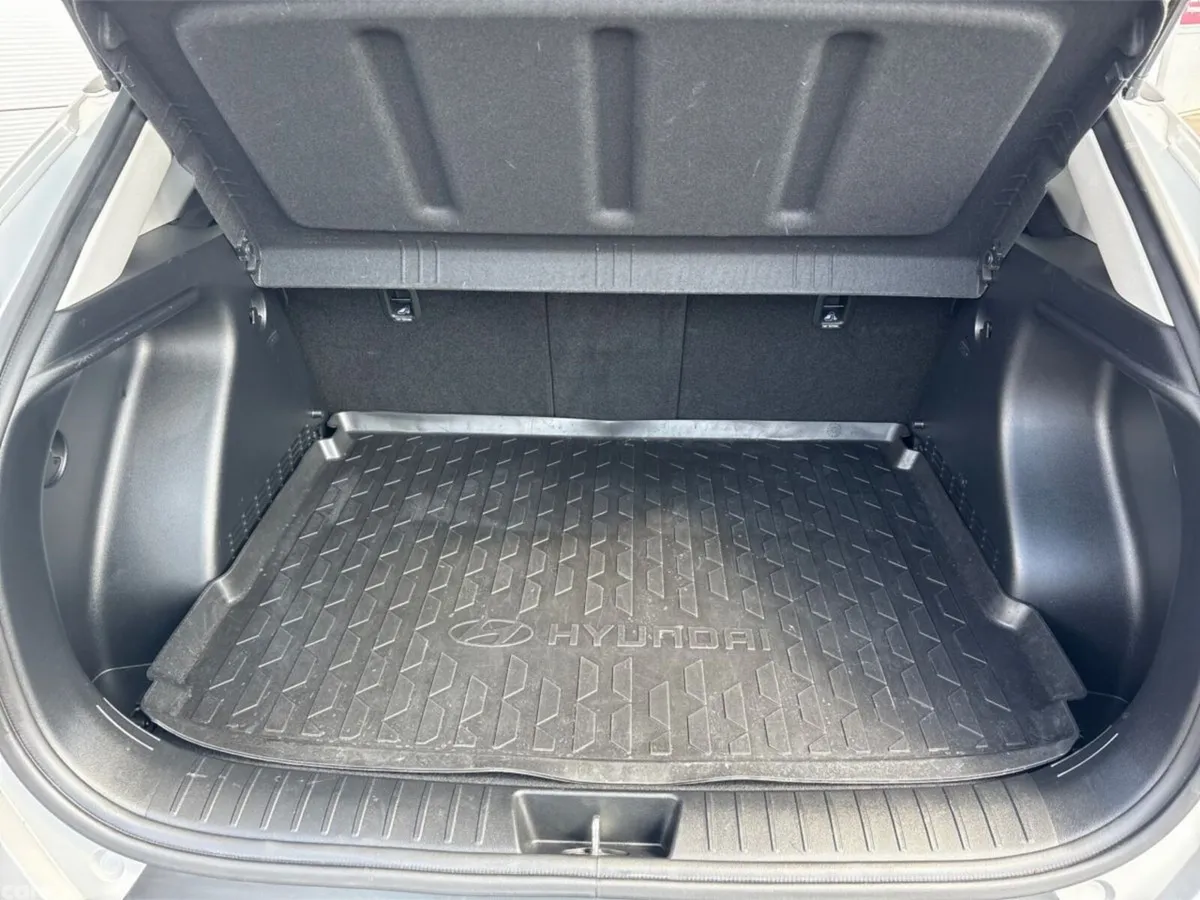 Hyundai KONA MPV, Petrol Hybrid, 2024, Grey