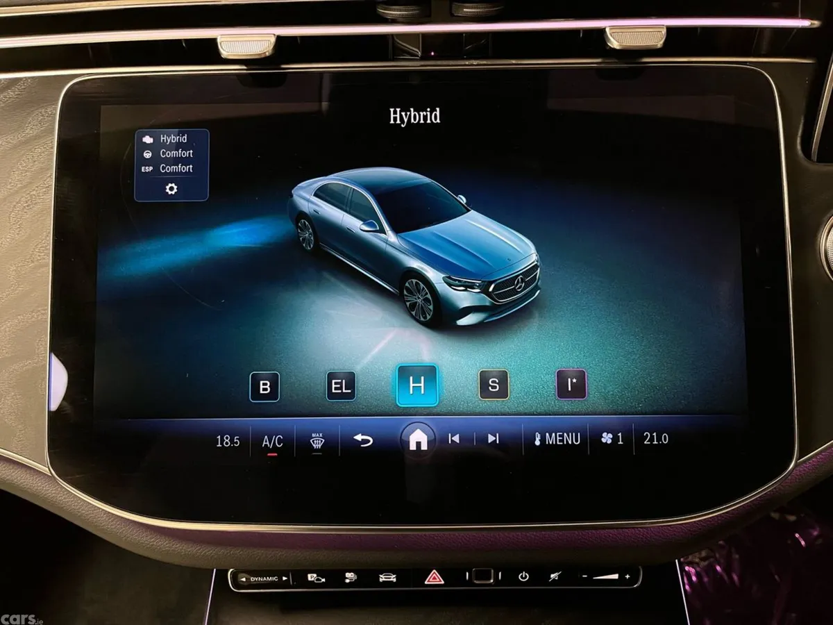 Mercedes-Benz E-Class Saloon, Diesel Plug-in Hybrid, 2025, Red