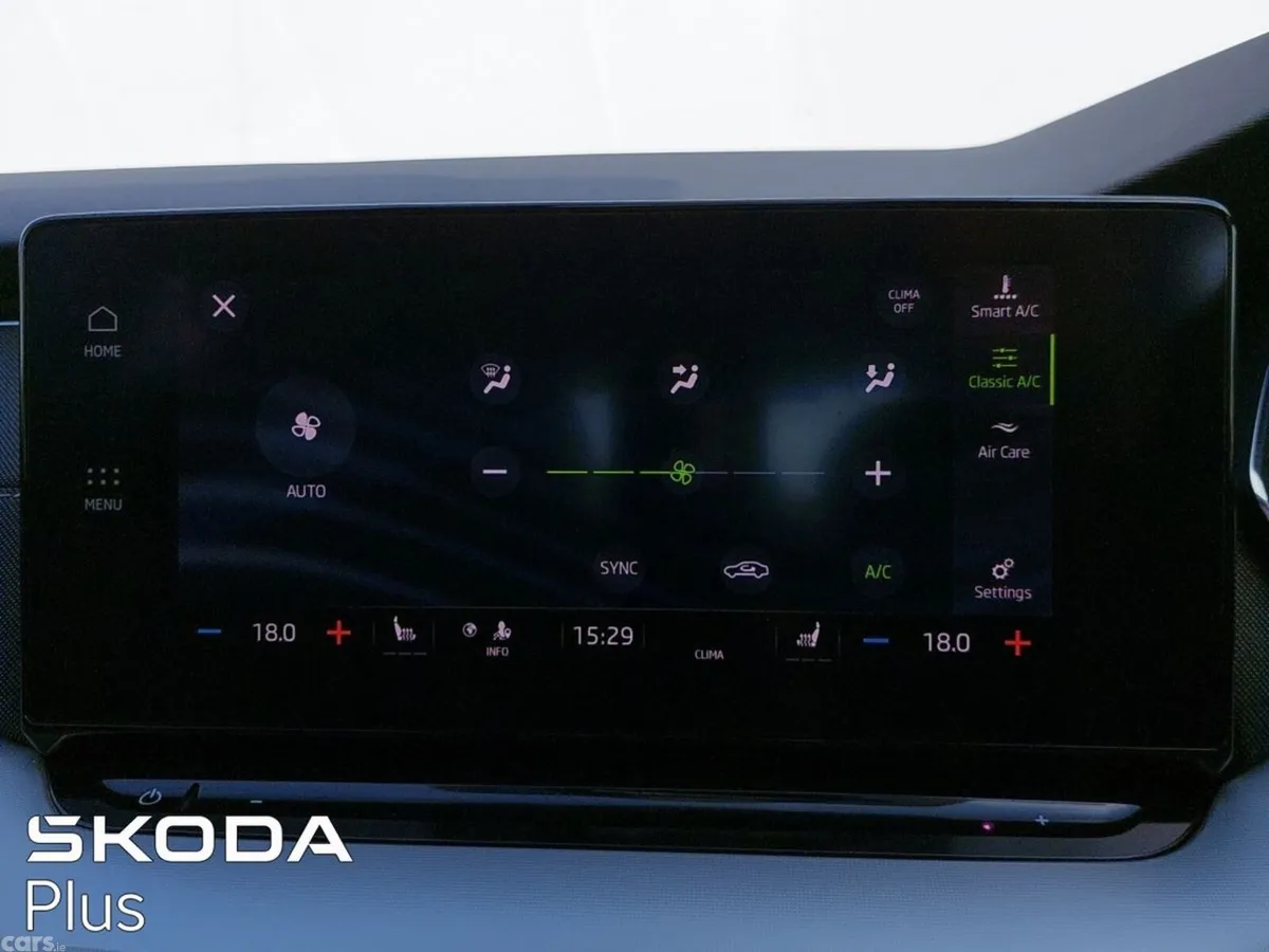 Skoda Octavia Saloon, Diesel, 2024, Black