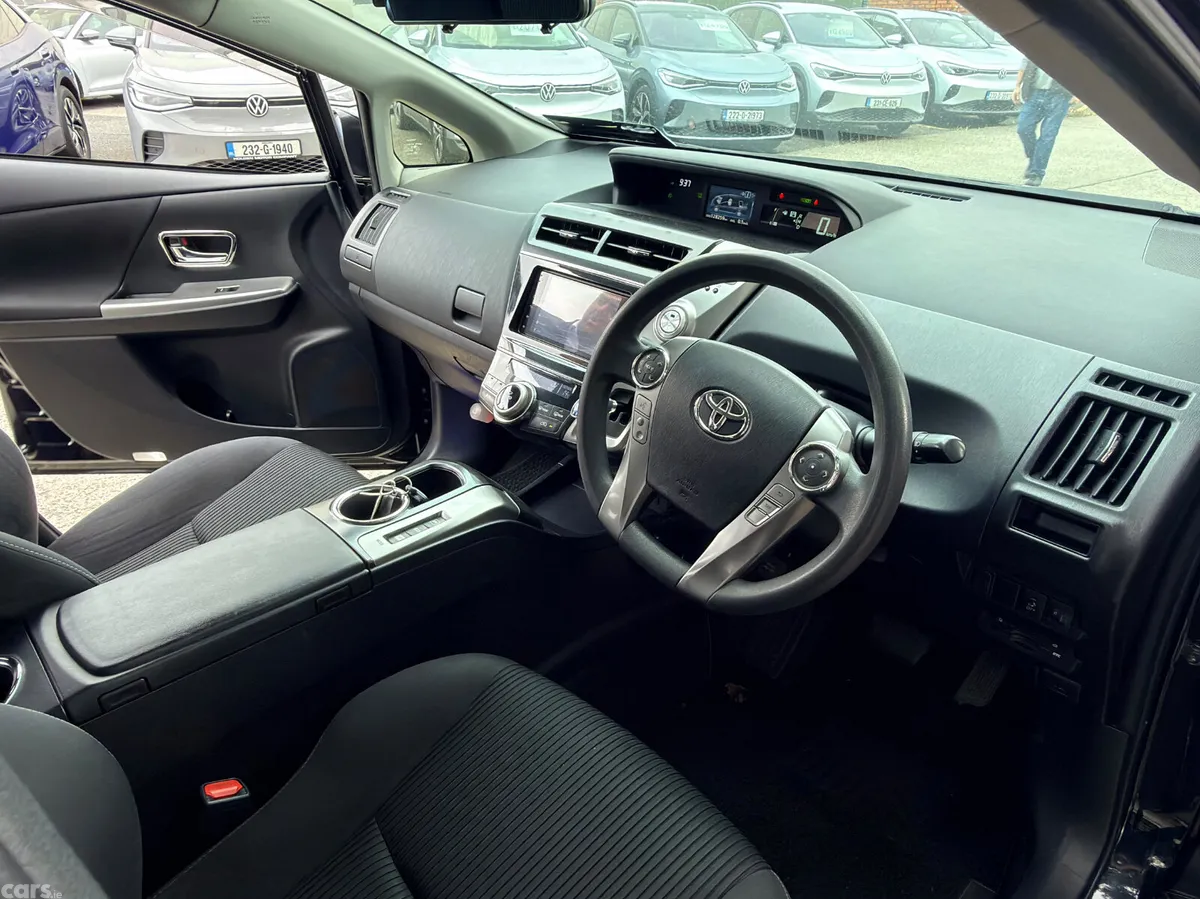 Toyota Prius MPV, Petrol Hybrid, 2016, Black