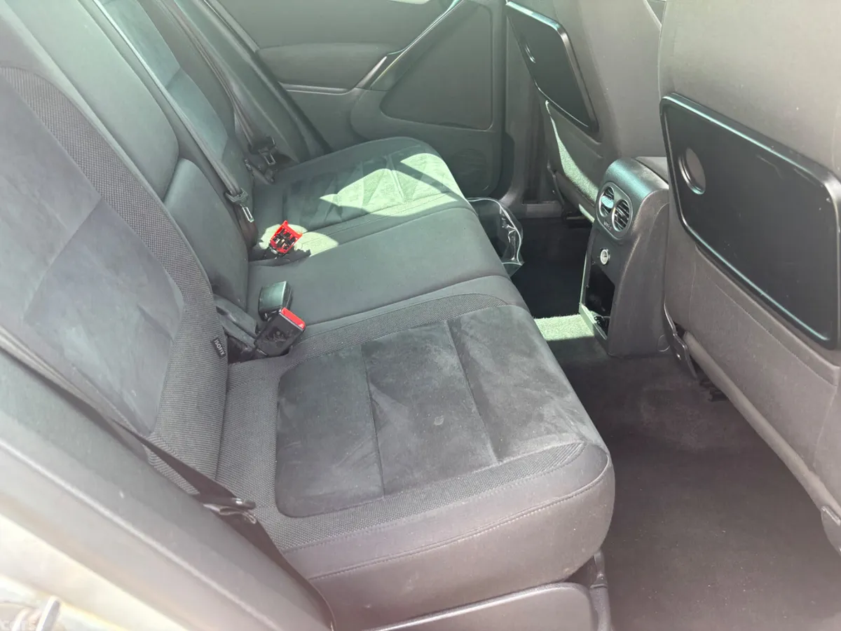 Volkswagen Tiguan SUV, Diesel, 2013, Silver