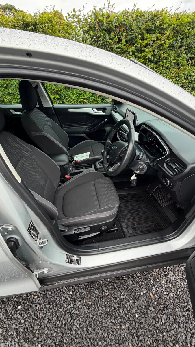 Ford Focus Hatchback, Diesel, 2021, Silver