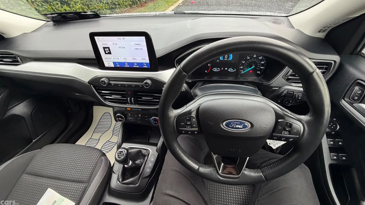 Ford Focus Hatchback, Diesel, 2021, Silver
