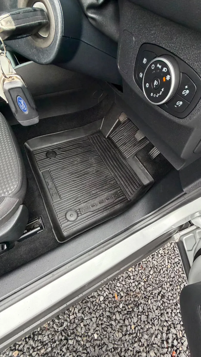 Ford Focus Hatchback, Diesel, 2021, Silver