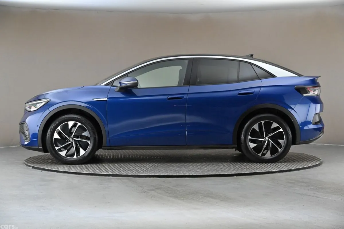 Volkswagen ID.5 SUV, Electric, 2023, Blue