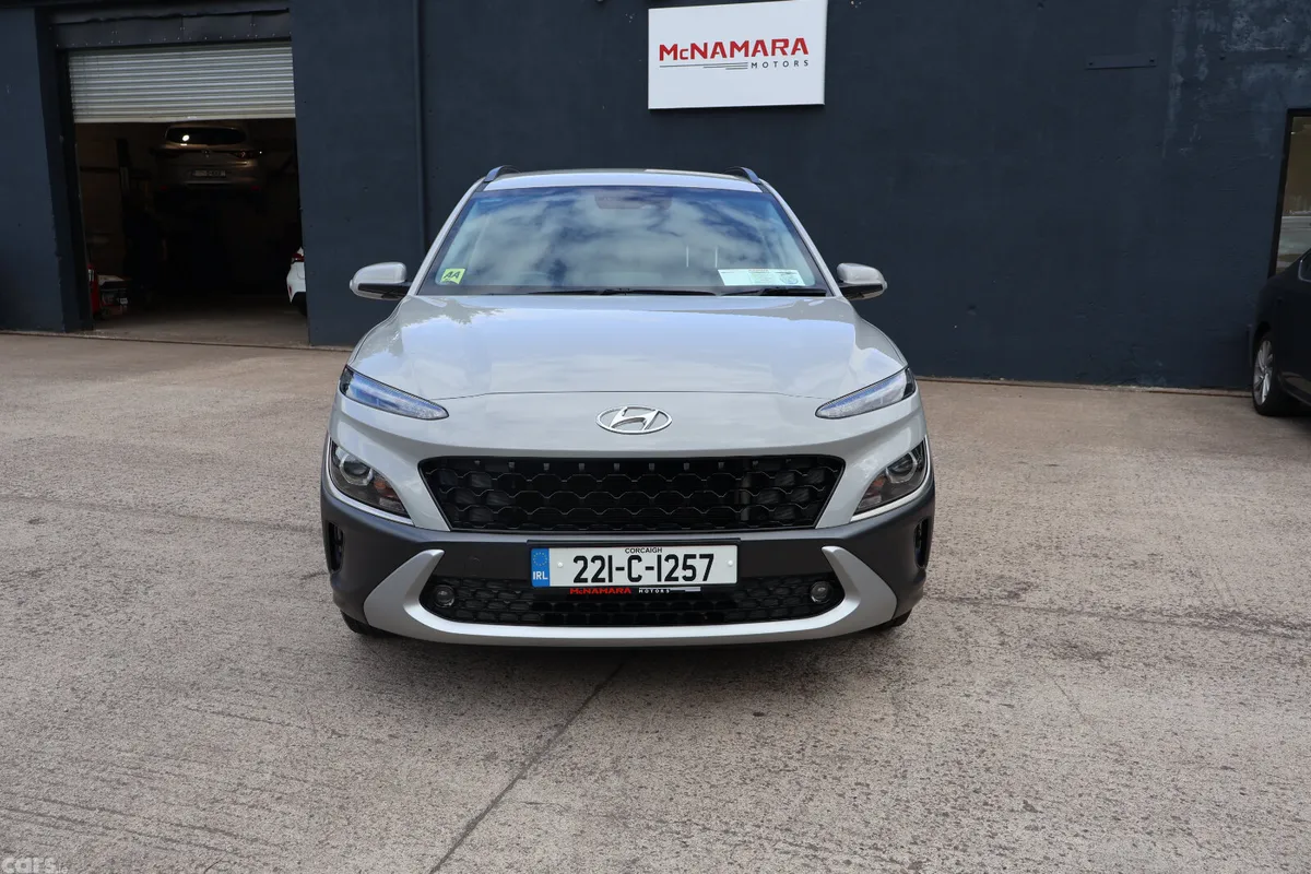 Hyundai KONA MPV, Petrol, 2022, Grey