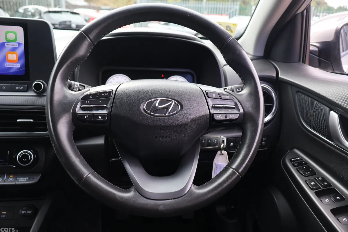 Hyundai KONA MPV, Petrol, 2022, Grey