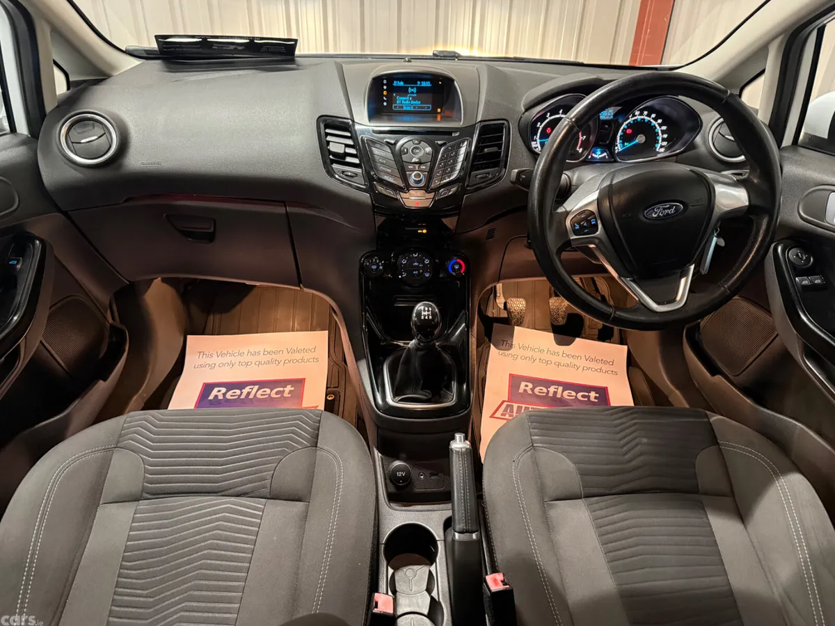 Ford Fiesta Hatchback, Petrol, 2015, White