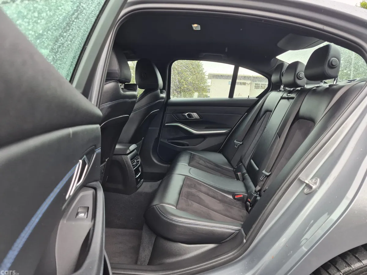 BMW 3-Series Saloon, Petrol Plug-in Hybrid, 2023, Grey