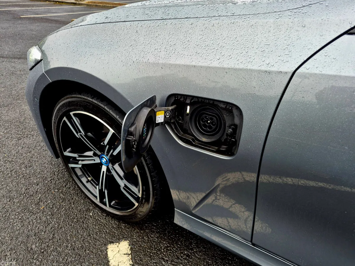 BMW 3-Series Saloon, Petrol Plug-in Hybrid, 2023, Grey