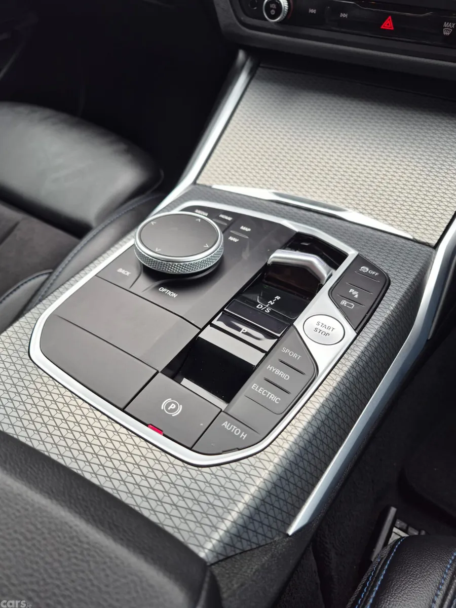 BMW 3-Series Saloon, Petrol Plug-in Hybrid, 2023, Grey
