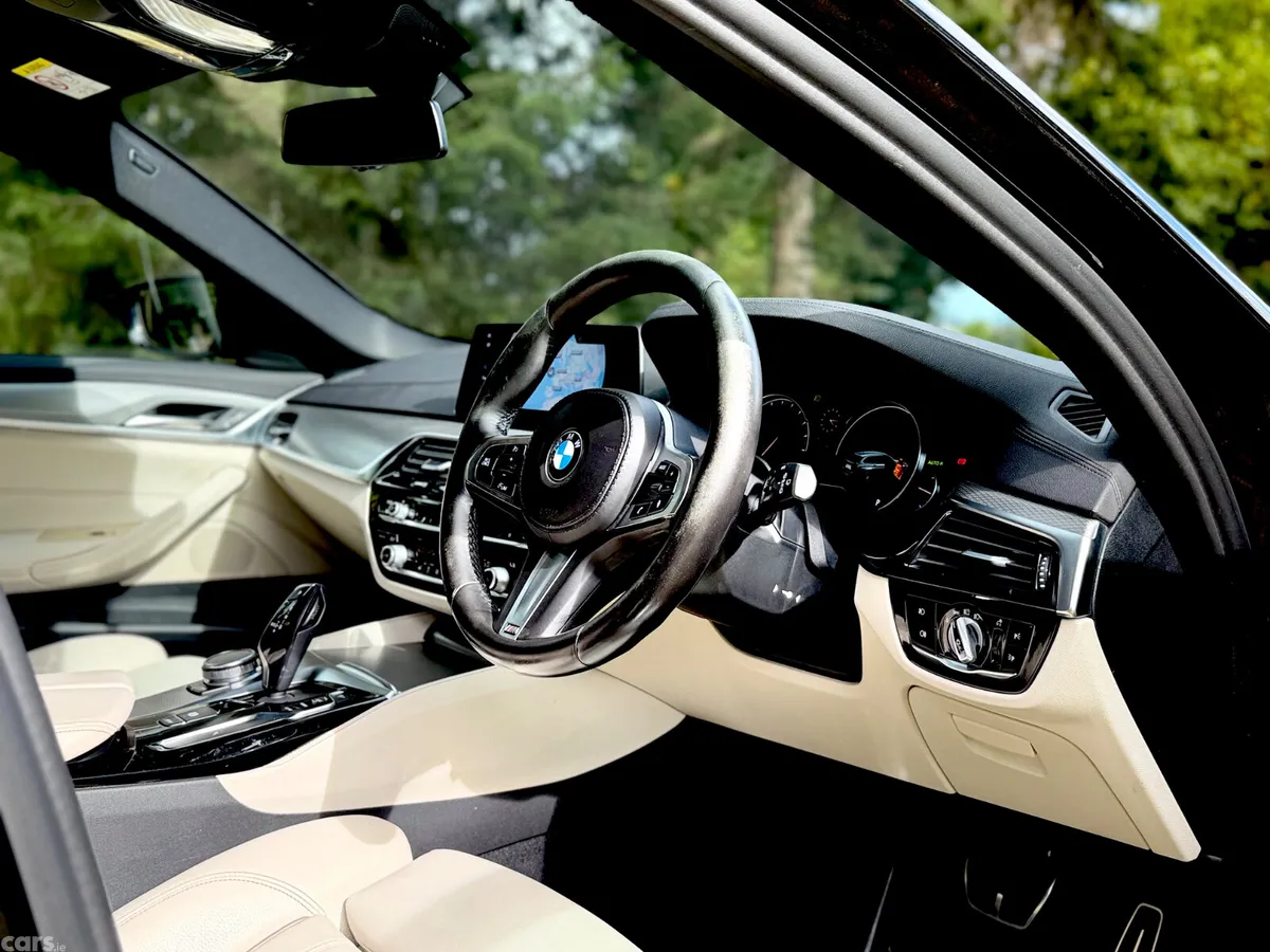 BMW 5-Series Estate, Diesel, 2018, Black