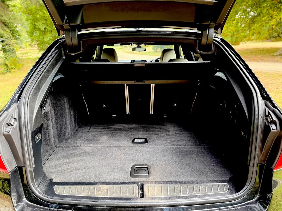 BMW 5-Series Estate, Diesel, 2018, Black
