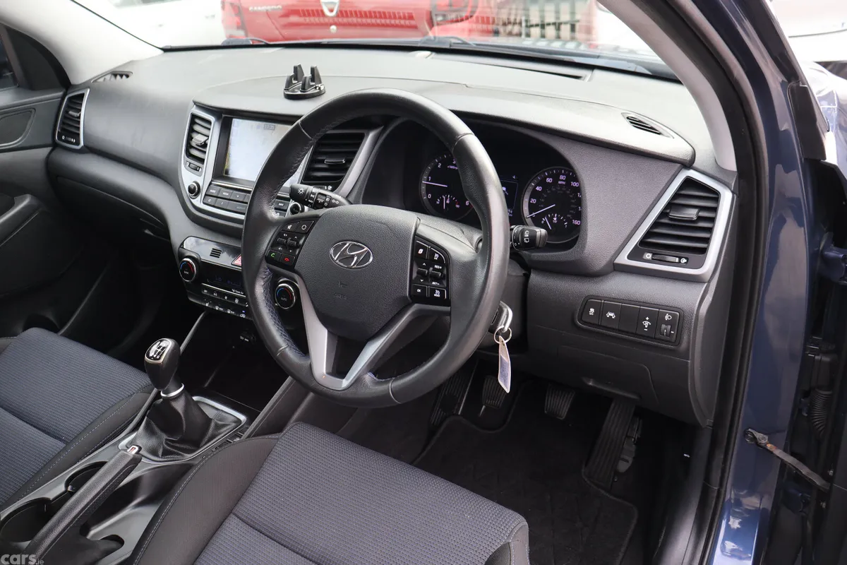 Hyundai Tucson SUV, Diesel, 2017, Blue