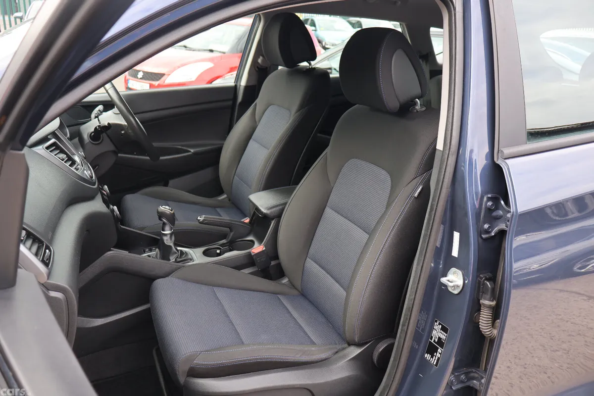 Hyundai Tucson SUV, Diesel, 2017, Blue