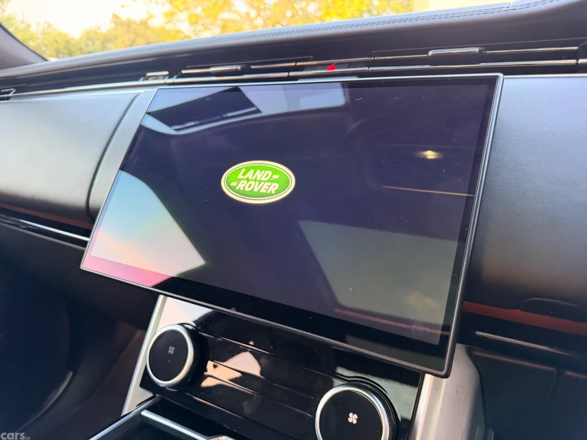 Land Rover Range Rover SUV, Petrol Plug-in Hybrid, 2023, Black