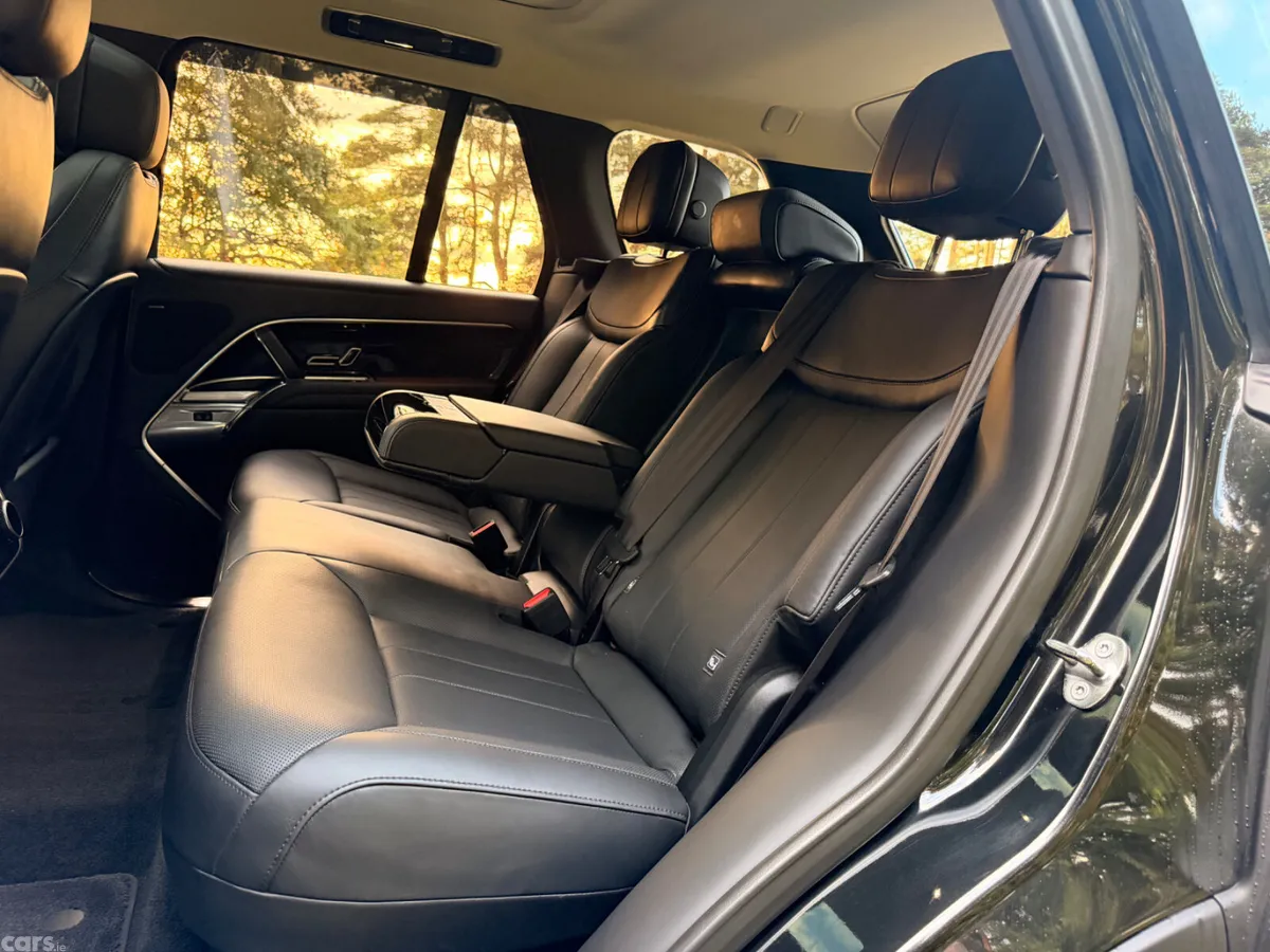 Land Rover Range Rover SUV, Petrol Plug-in Hybrid, 2023, Black