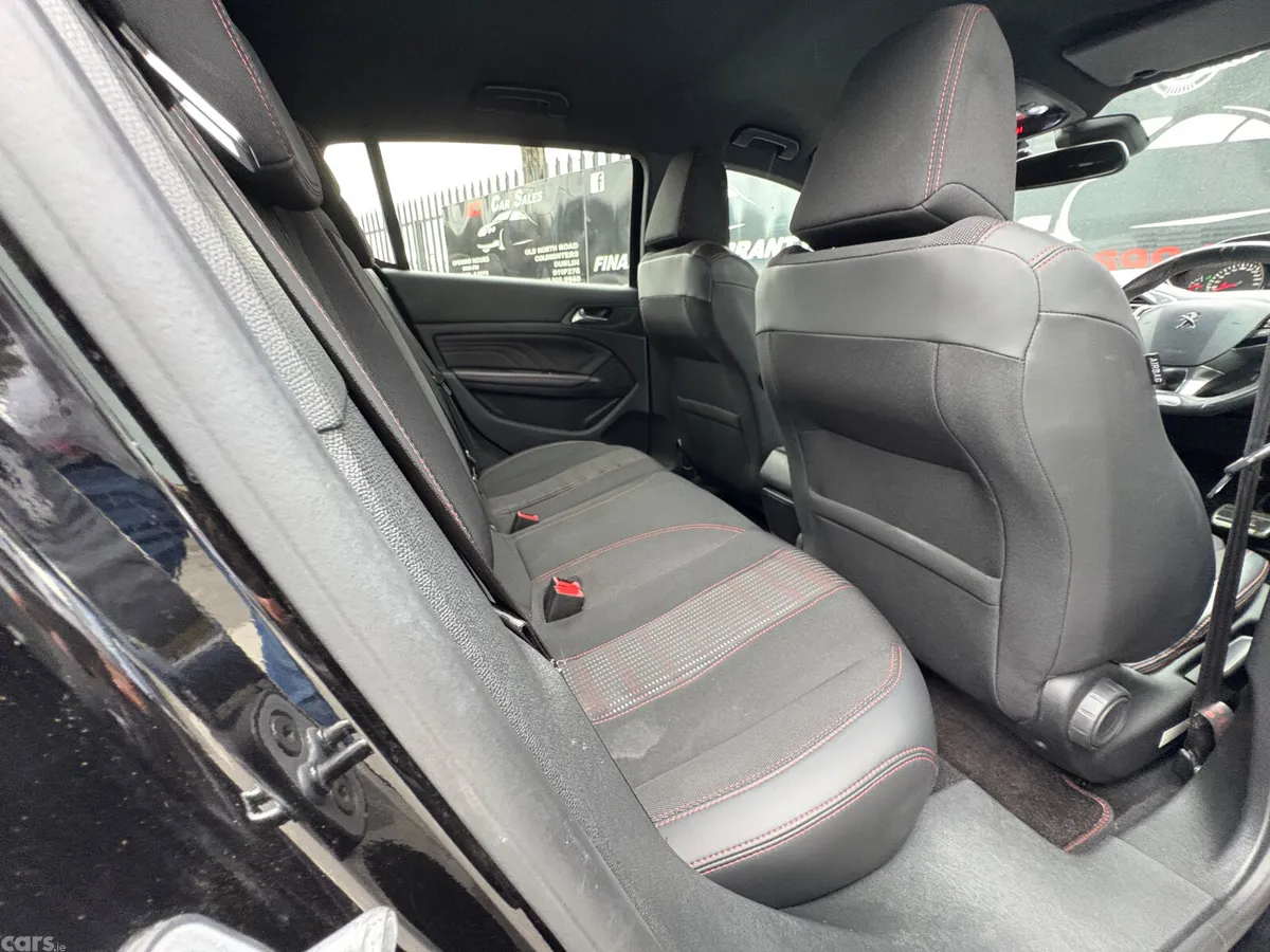 Peugeot 308 Hatchback, Petrol, 2016, Black