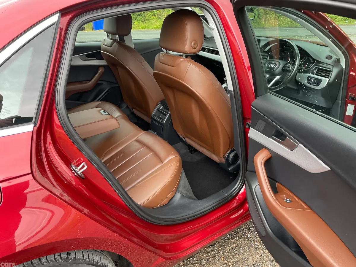 Audi A4 Saloon, Diesel, 2016, Red