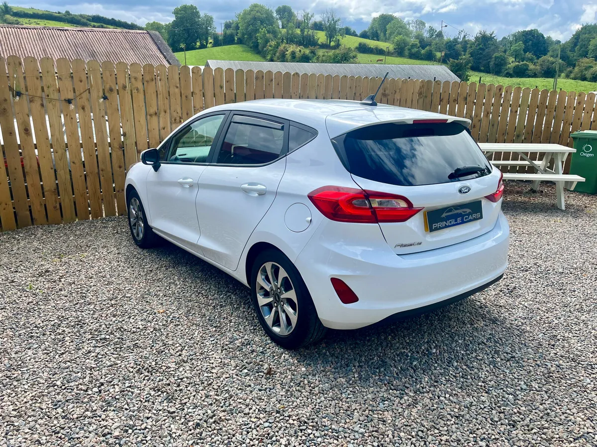 Ford Fiesta Hatchback, Petrol, 2020, White